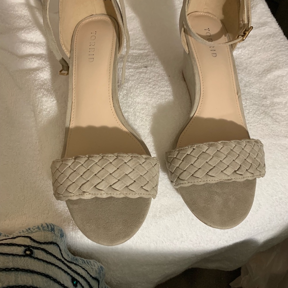 Shoes wedges